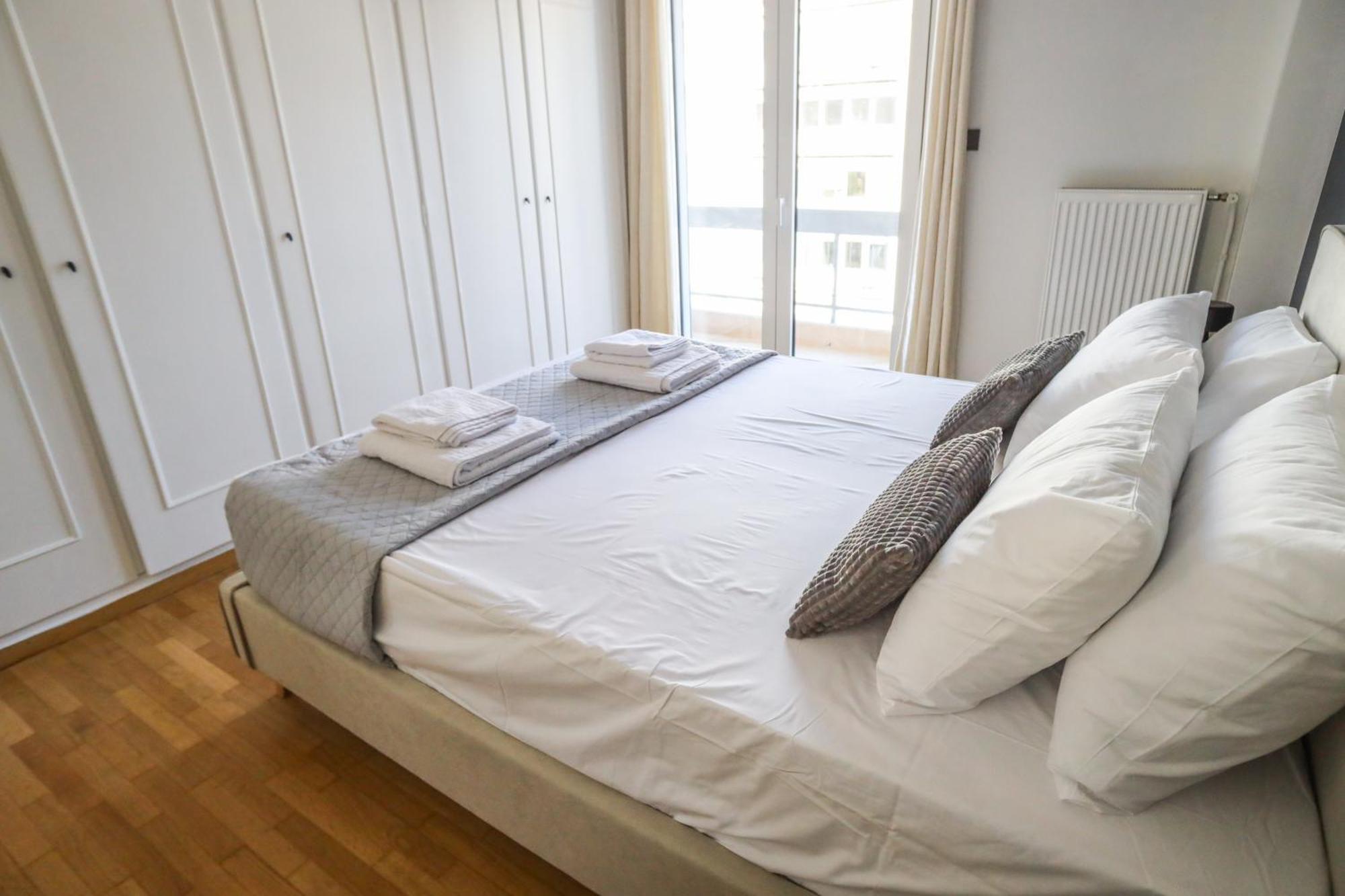 3bd With Acropolis & Temple Of Zeus View Apartment *