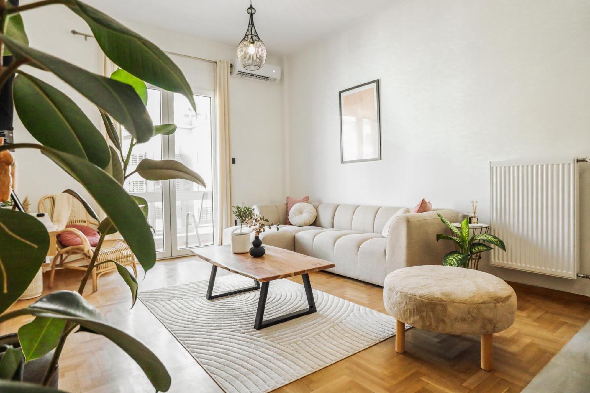 3bd With Acropolis & Temple Of Zeus View * Athens